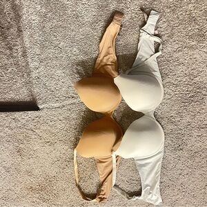 Victoria's Secret White and Tan Bra Set